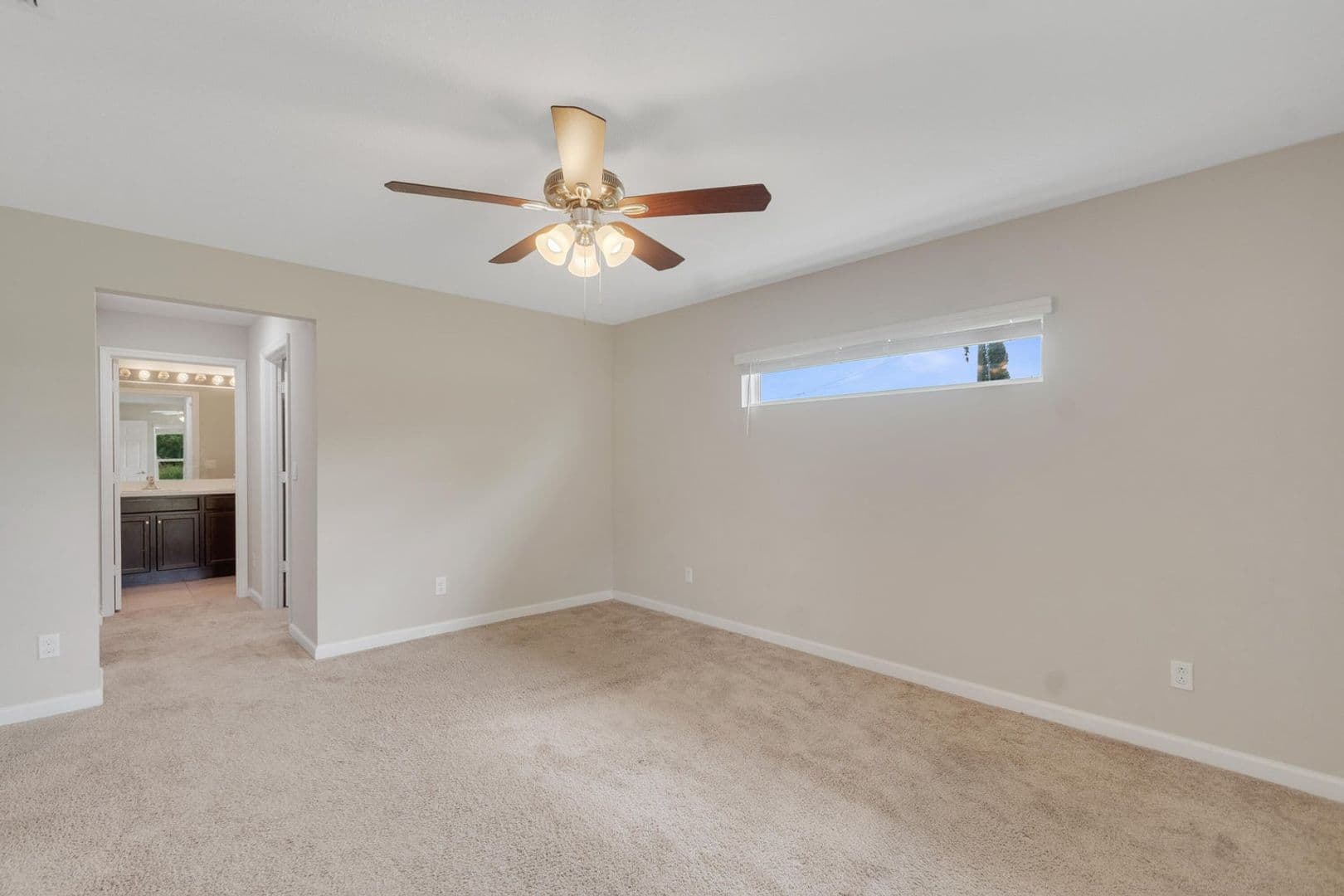 Port St Lucie House: 718 NE Perch Ln- FINDERS FEE ONLY