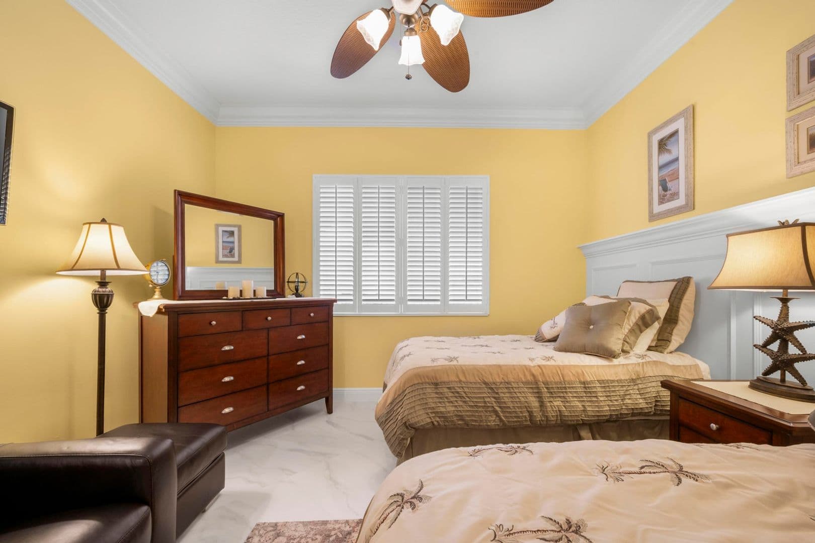 Ft Pierce Condo: 8 Harbour Isle Drive E PH05