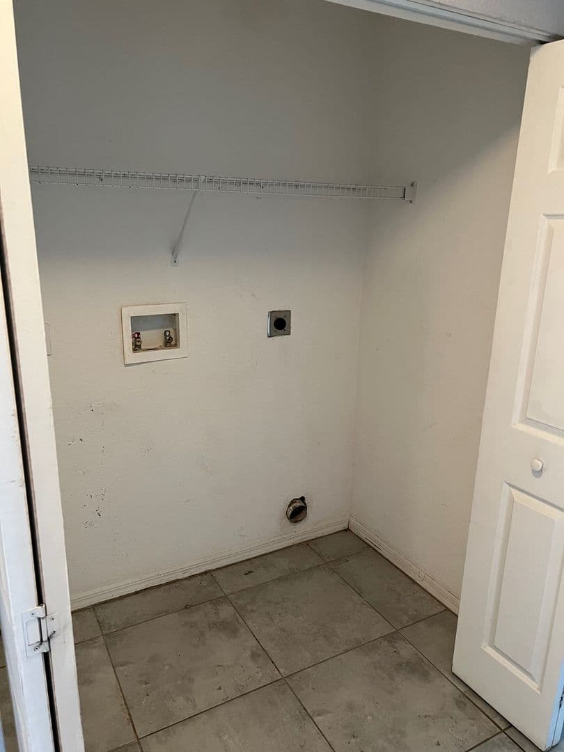 Pt St Lucie House: 517 SW Fairway Avenue