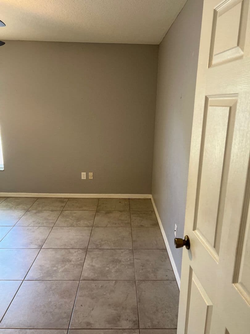 Pt St Lucie House: 517 SW Fairway Avenue