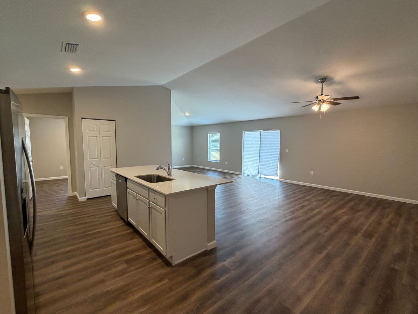 Palm Bay House: 340 Dolphin Street SE