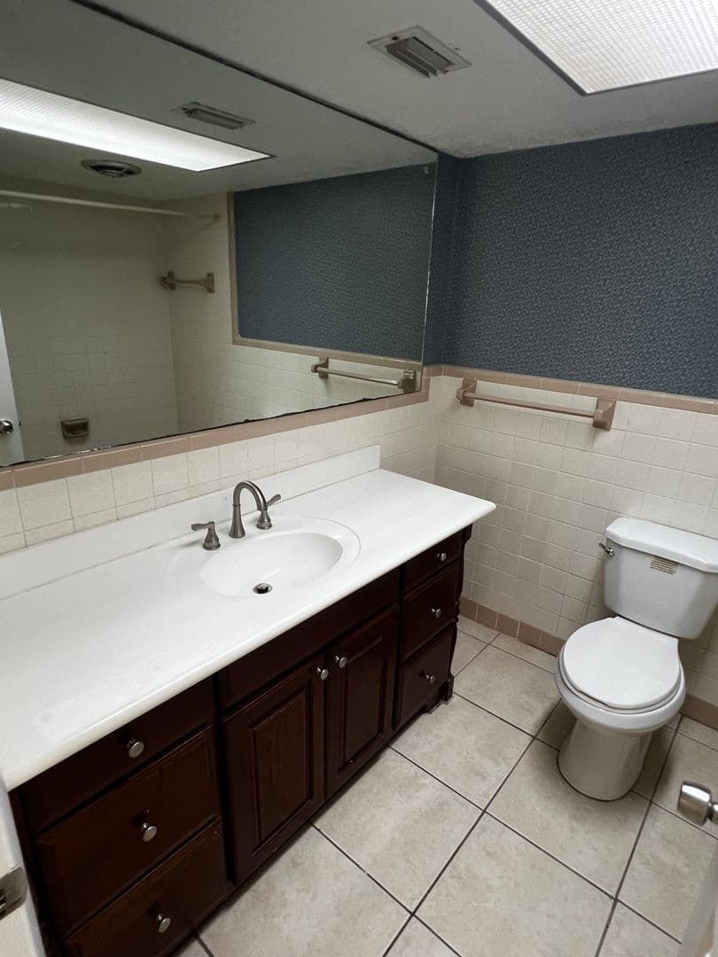 Ft Pierce House: 1024 Jamaica Avenue