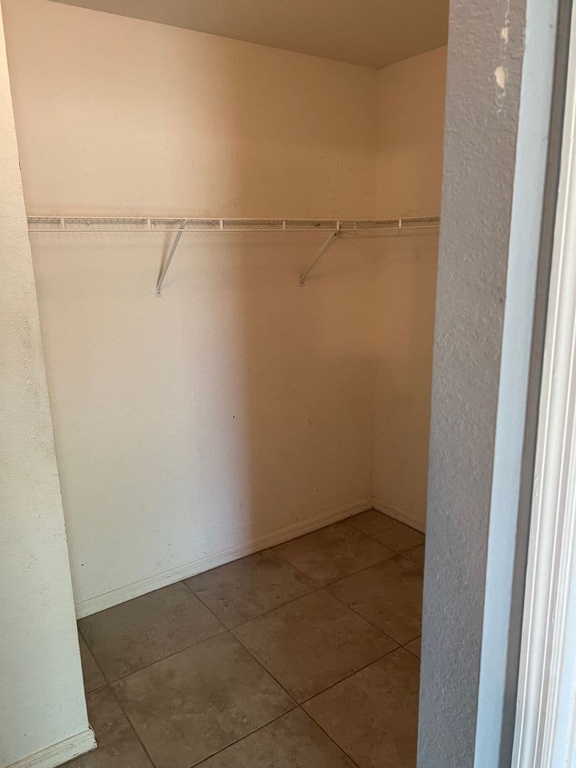 Pt St Lucie House: 517 SW Fairway Avenue