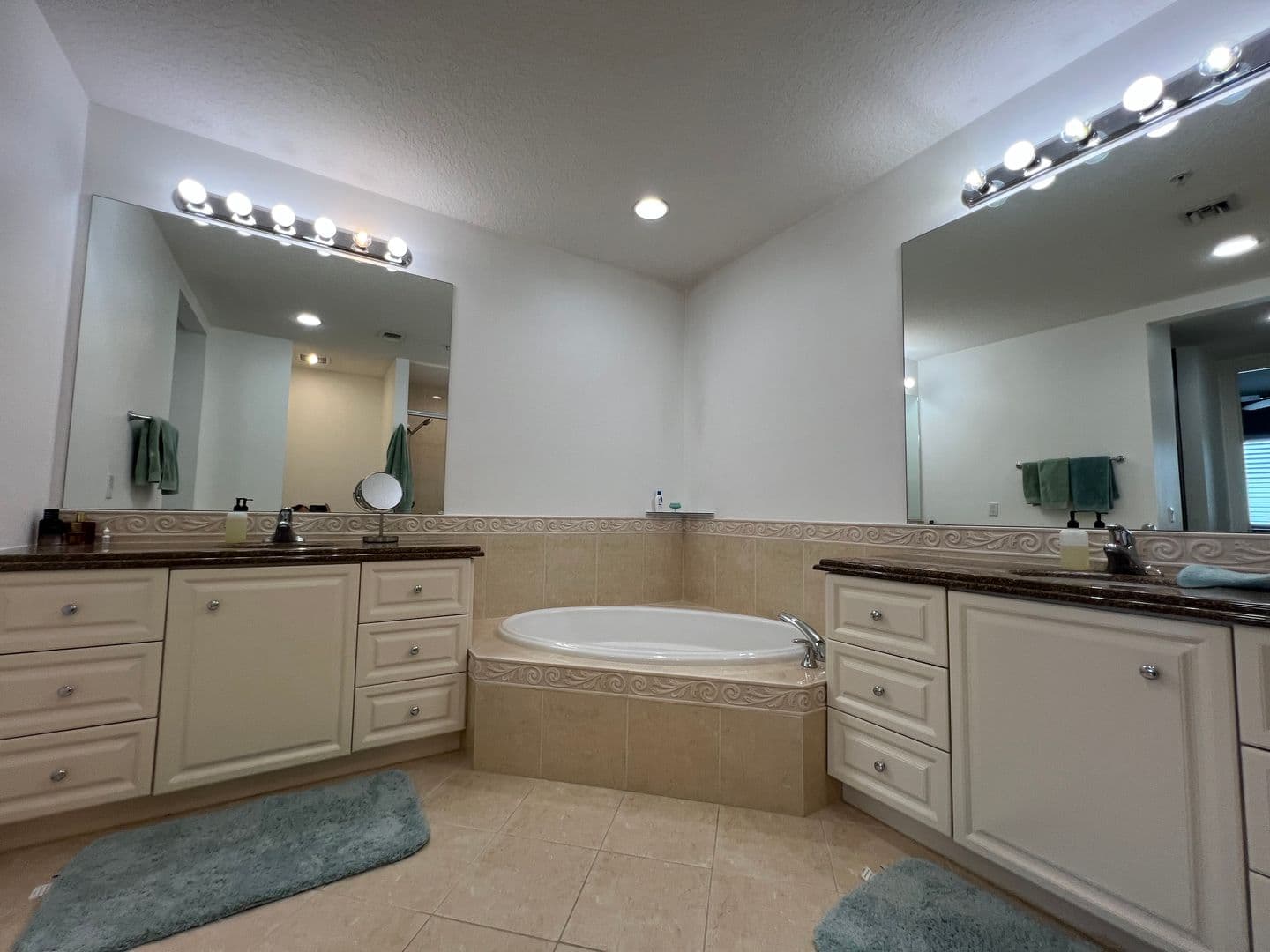 Ft Pierce Condo: 13 Harbour Isles Dr  West #PH02