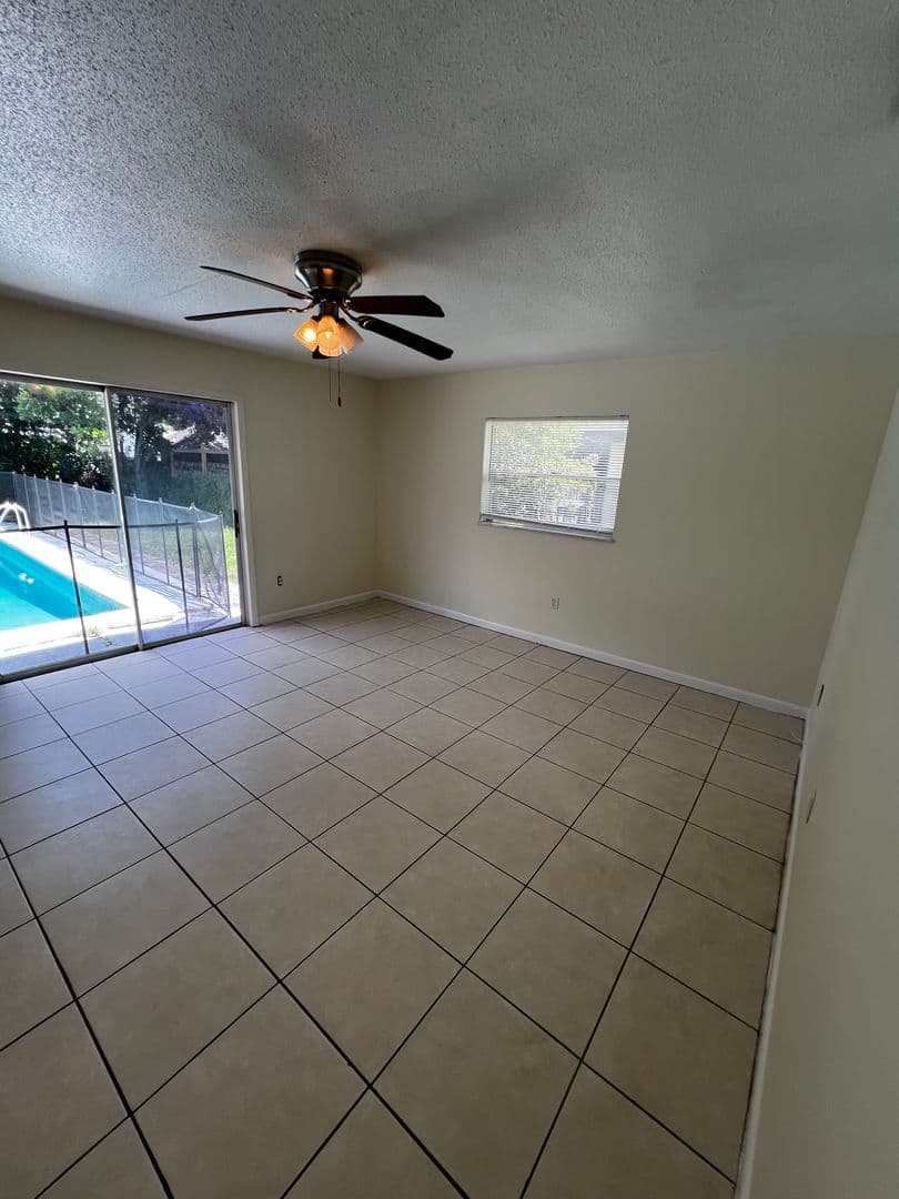 Ft Pierce House: 1024 Jamaica Avenue