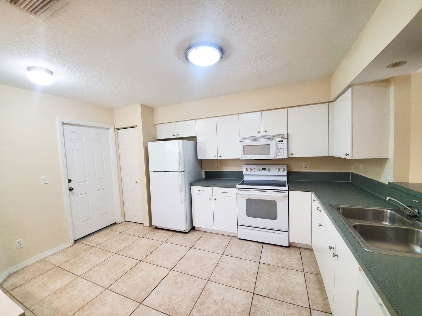 Vero Beach Townhome: 503 6th Street