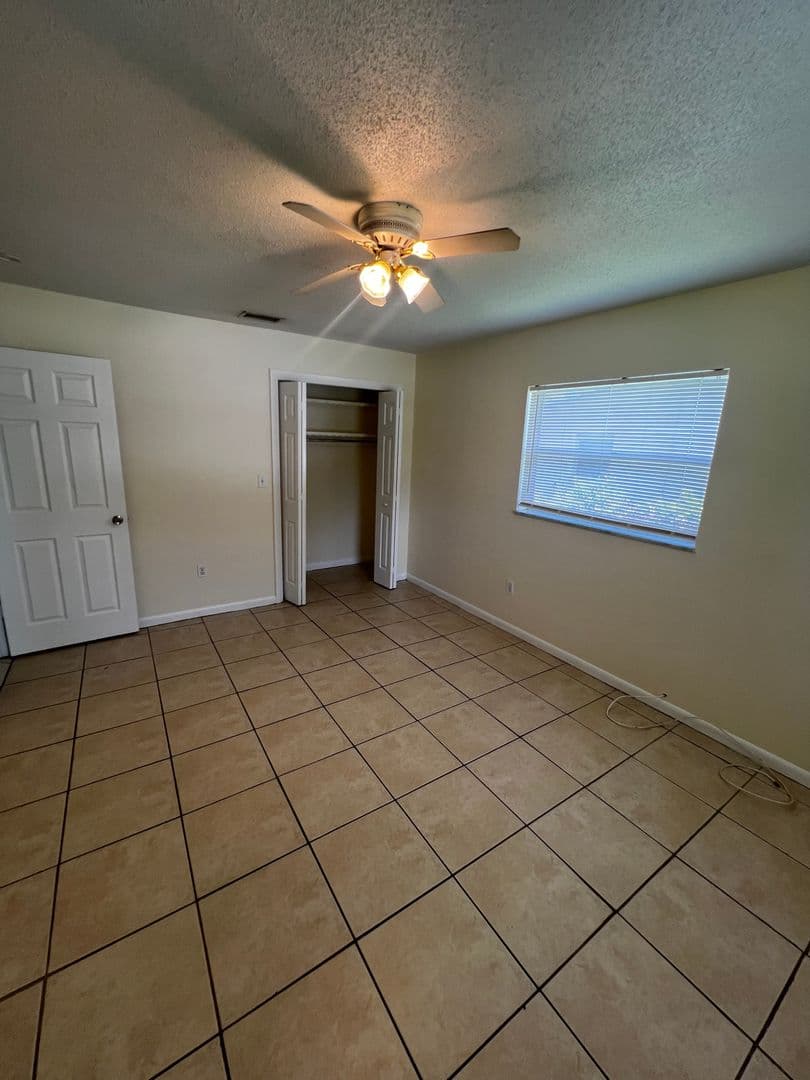 Ft Pierce House: 1024 Jamaica Avenue