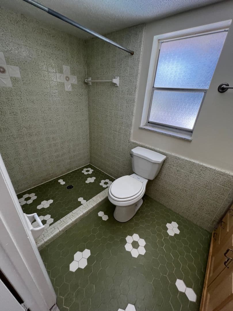 Ft Pierce House: 1024 Jamaica Avenue
