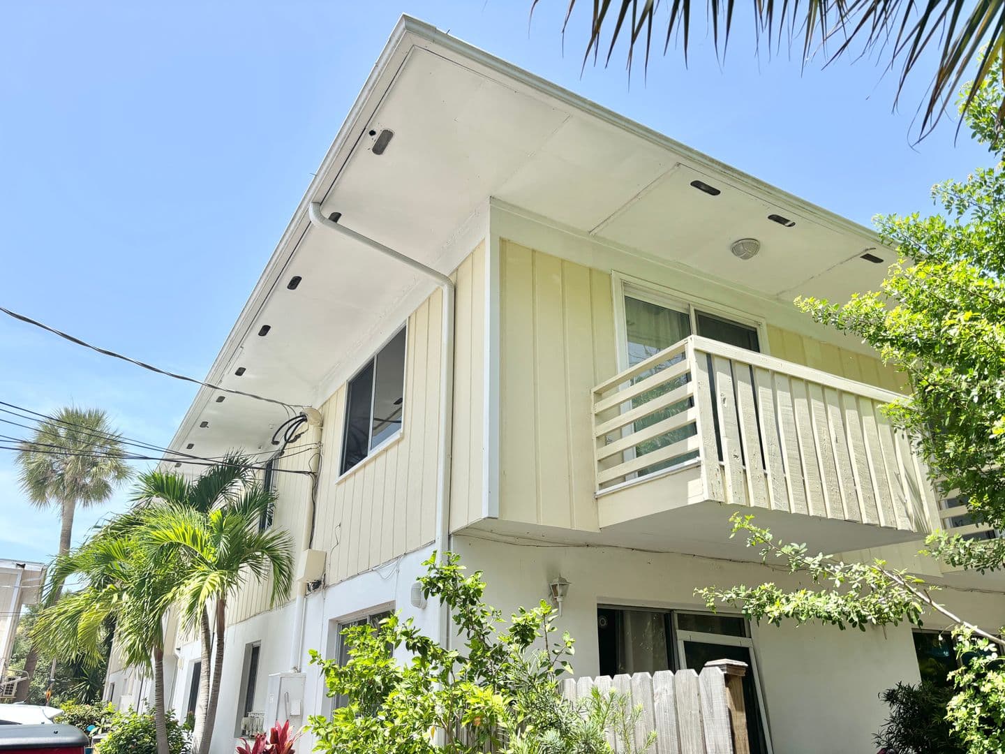 Melbourne Beach Condo: 419 Ocean Avenue  #406