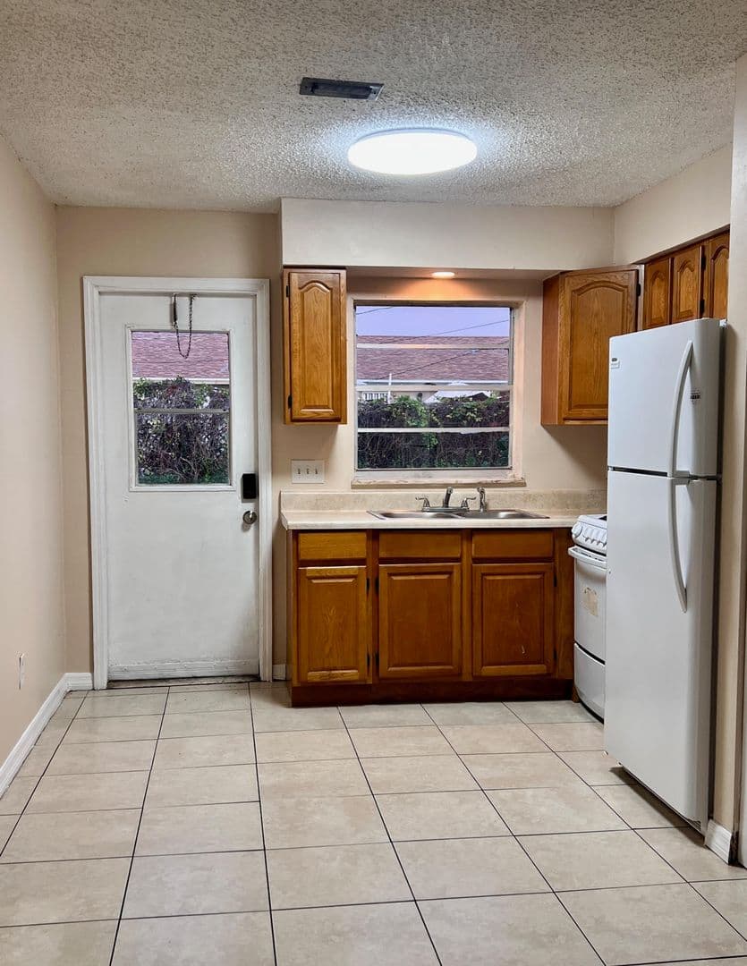 Ft Pierce House: 5004 LaSalle Street #B