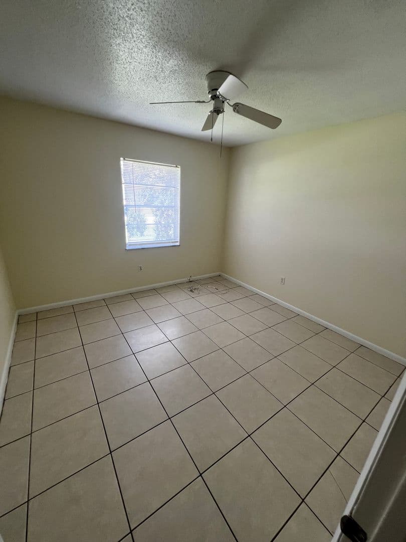 Ft Pierce House: 1024 Jamaica Avenue