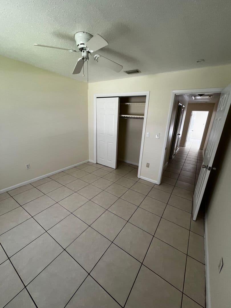 Ft Pierce House: 1024 Jamaica Avenue