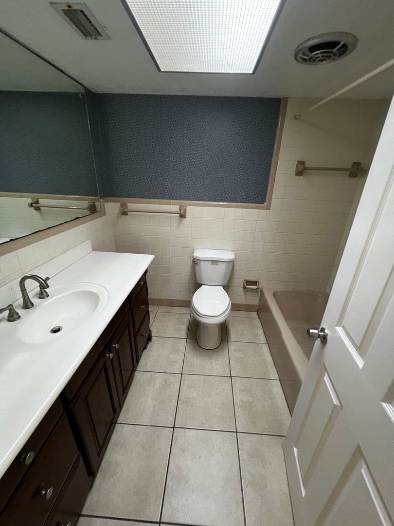 Ft Pierce House: 1024 Jamaica Avenue