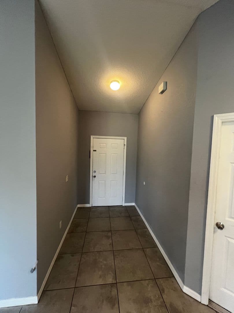 Pt St Lucie House: 517 SW Fairway Avenue