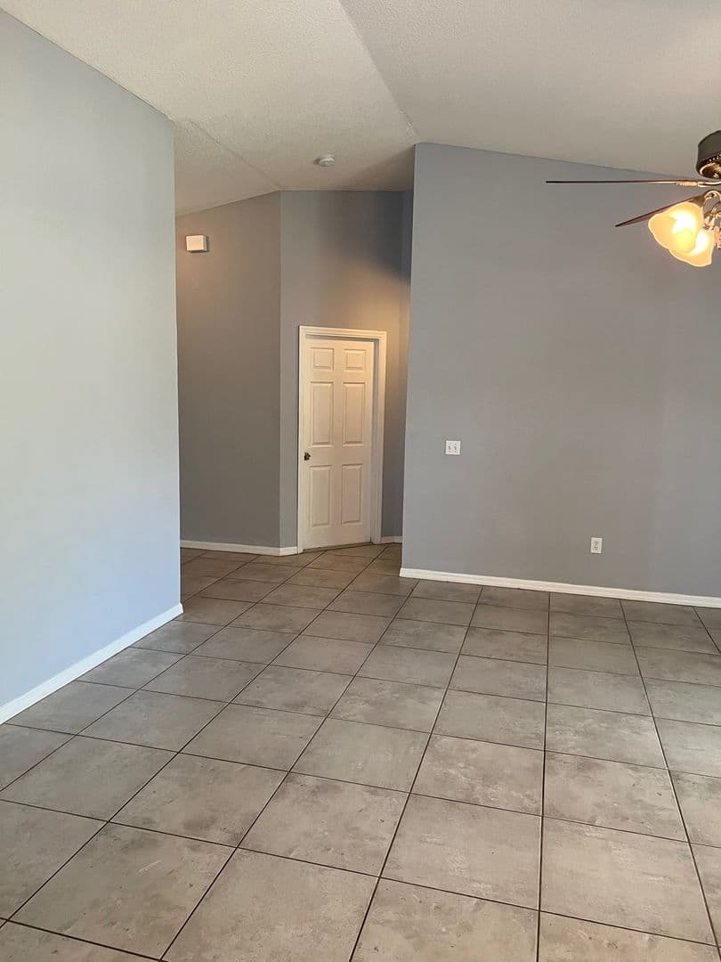 Pt St Lucie House: 517 SW Fairway Avenue