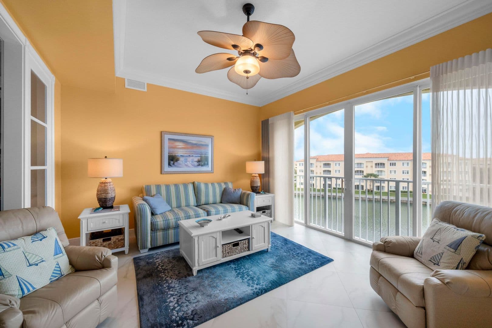 Ft Pierce Condo: 8 Harbour Isle Drive E PH05