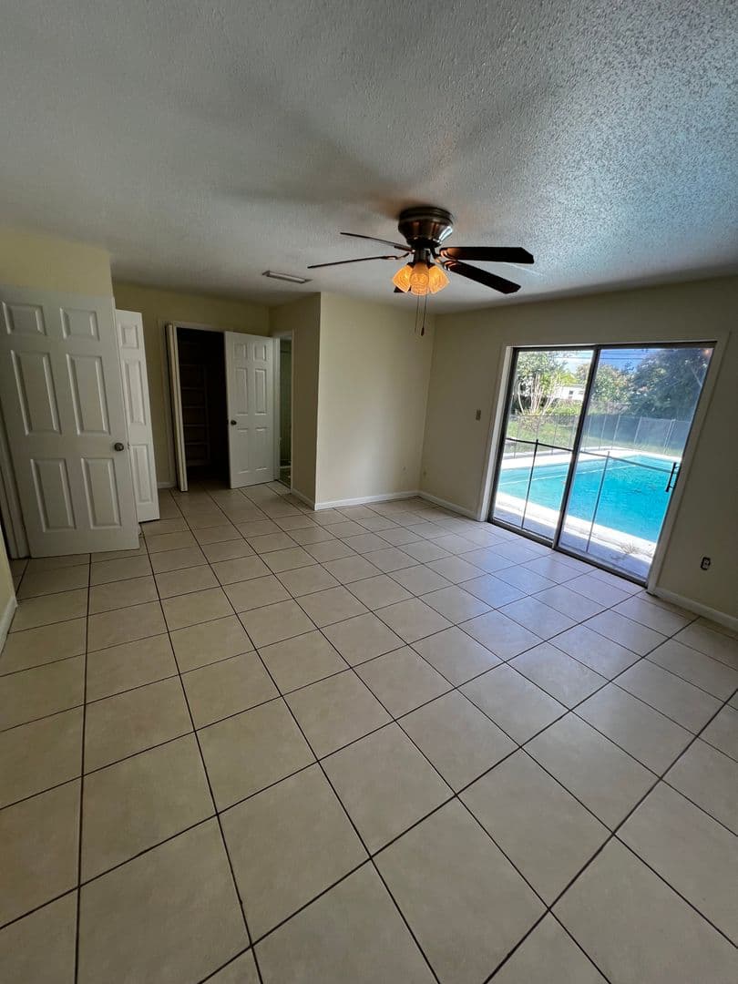Ft Pierce House: 1024 Jamaica Avenue