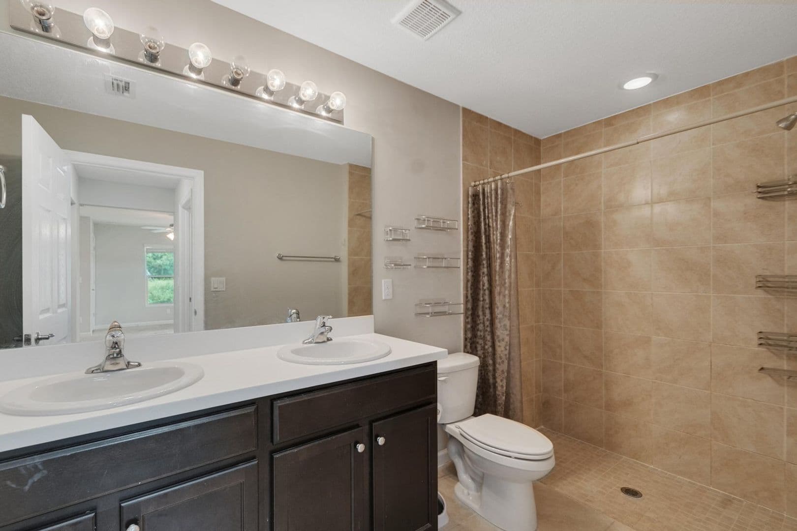 Port St Lucie House: 718 NE Perch Ln- FINDERS FEE ONLY