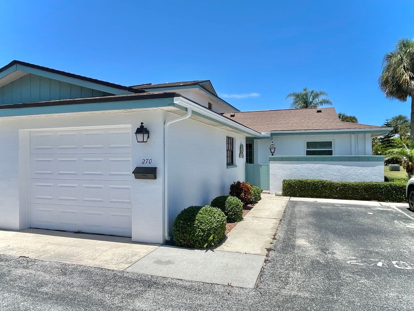 Satellite Beach House: 270 Queens Ct