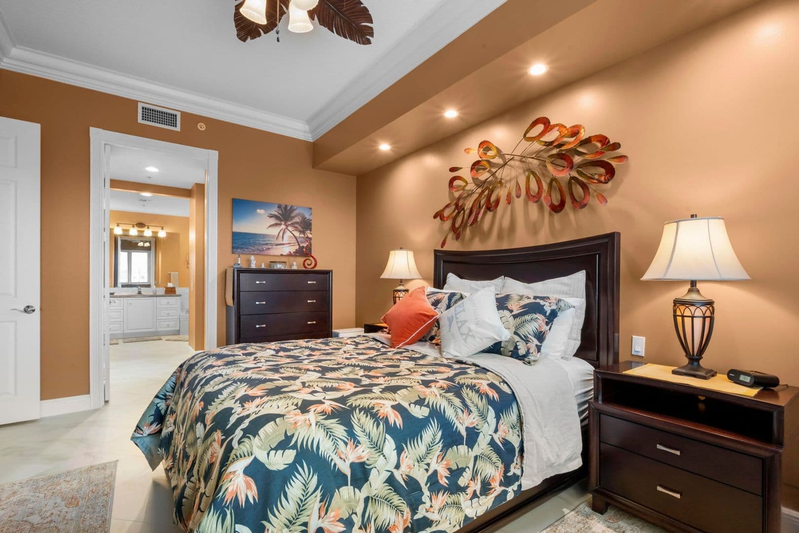 Ft Pierce Condo: 8 Harbour Isle Drive E PH05