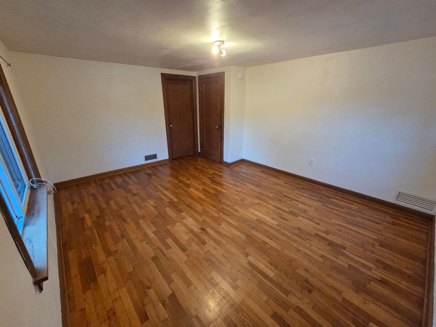 Bremerton House: 2507 Reid Ave