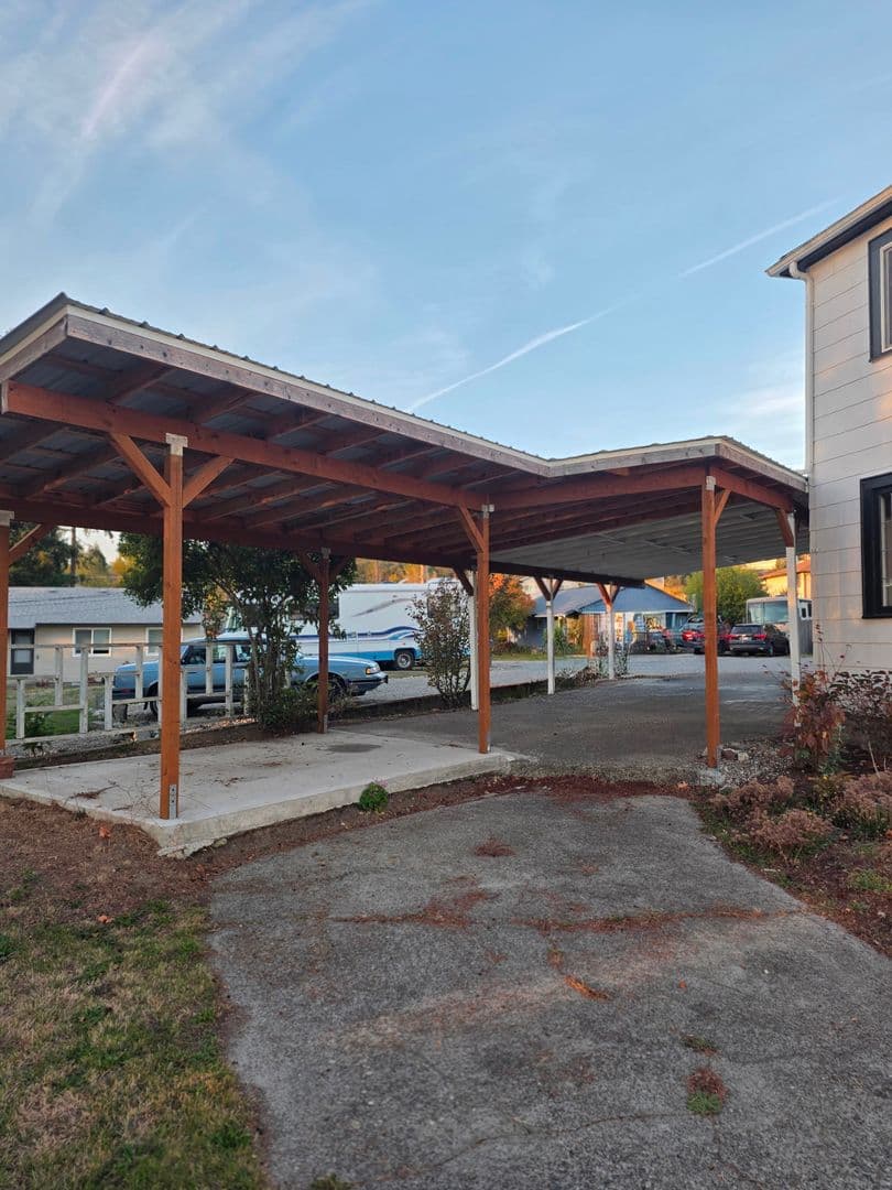Bremerton House: 2507 Reid Ave