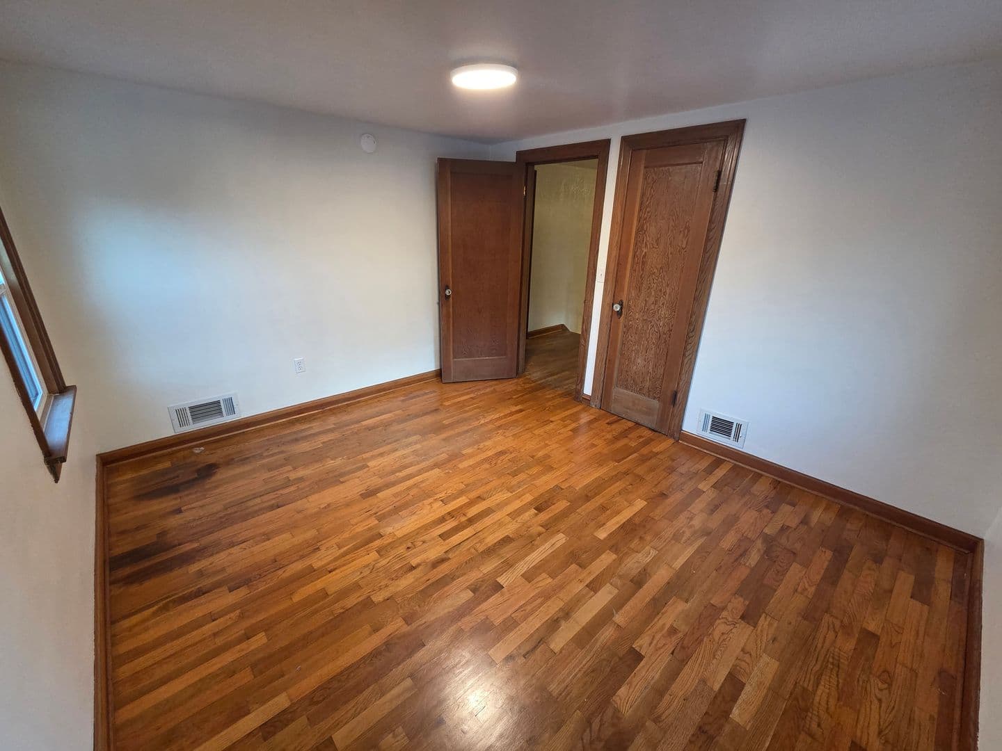 Bremerton House: 2507 Reid Ave