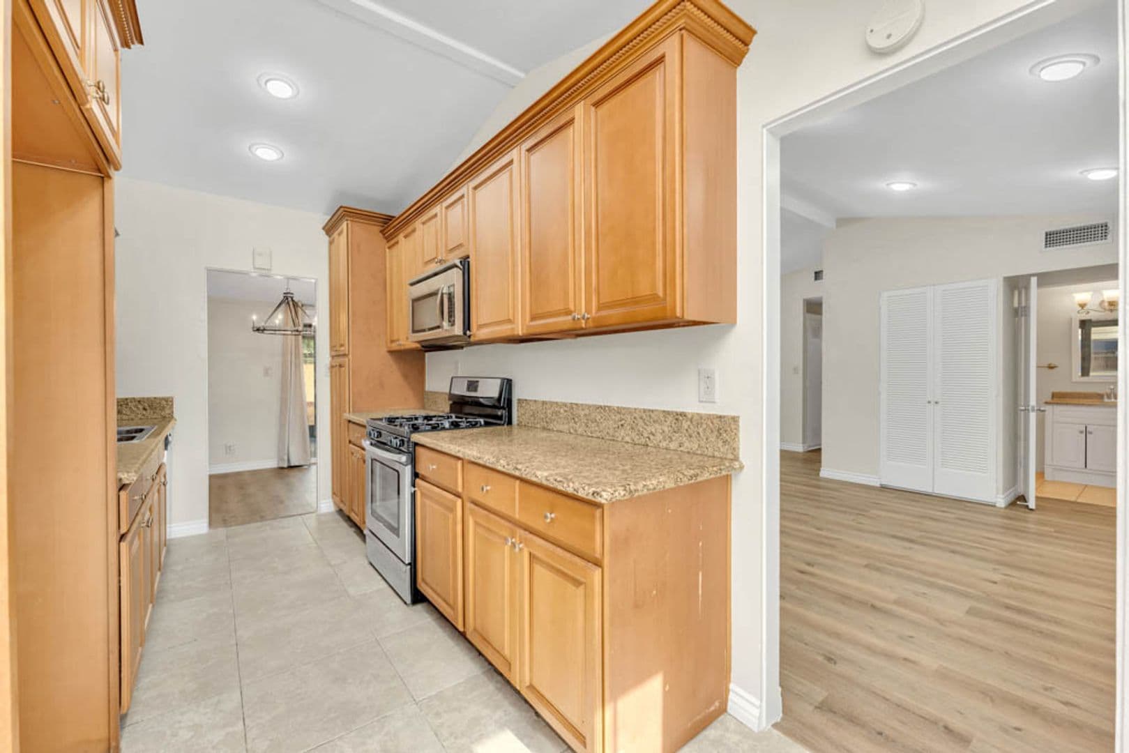 Winnetka House: 7421 Lurline Ave.