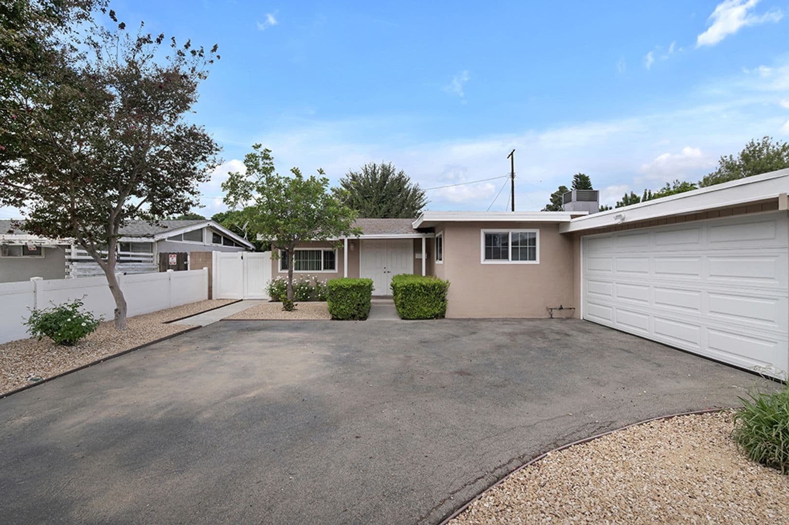 Winnetka House: 7421 Lurline Ave.