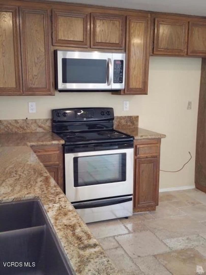 Agoura Hills House: 28625 Quaint Street