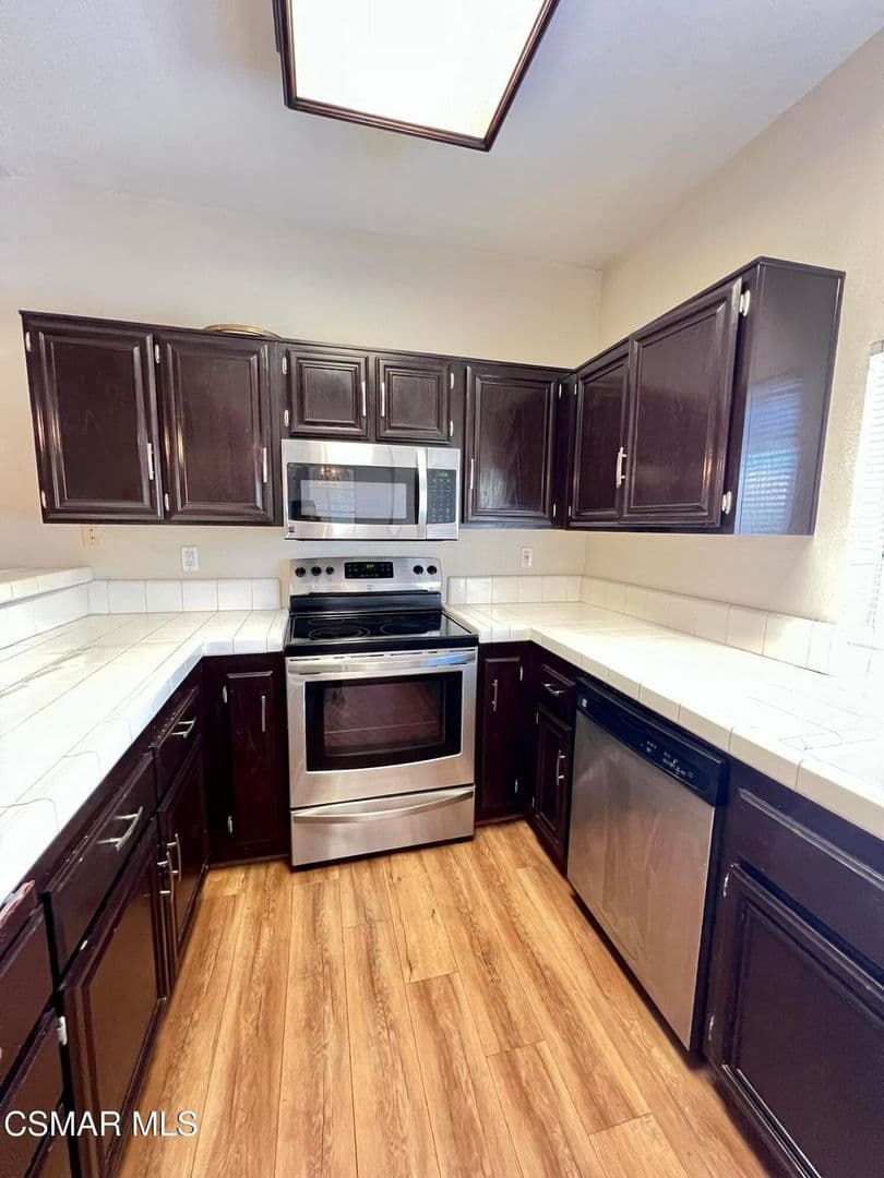 Oak Park House: 5798 Oak Bank Trail, Unit #102