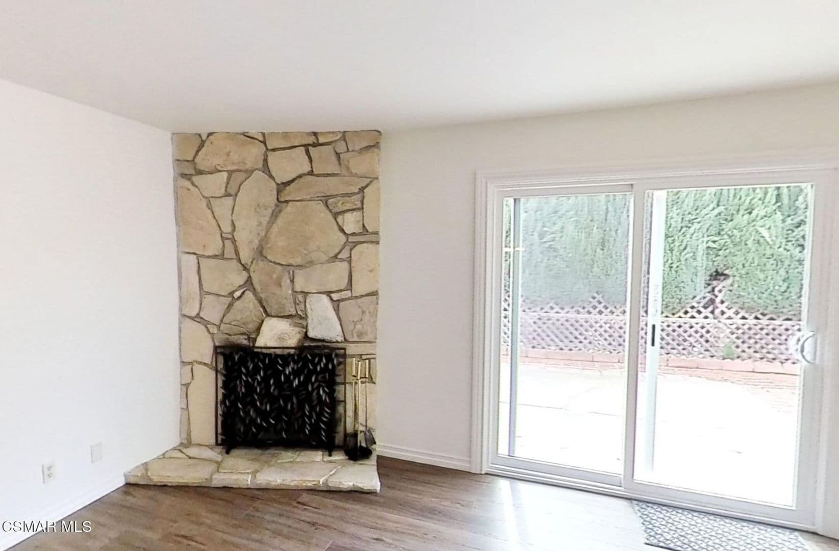 Thousand Oaks House: 2542 Sirius St.