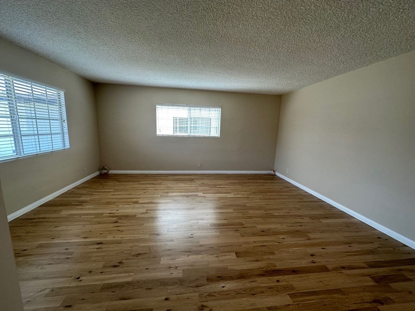 West Hills House: 23740 Welby Way