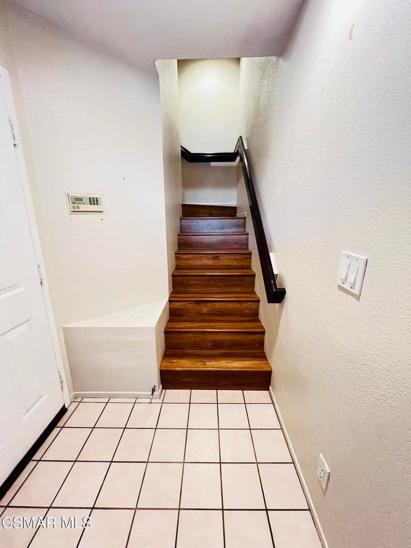 Oak Park House: 5798 Oak Bank Trail, Unit #102