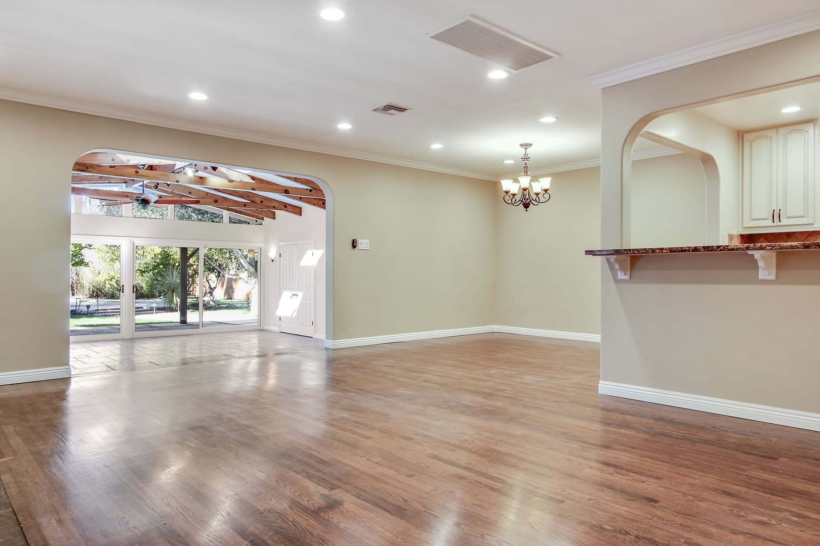 Woodland Hills House: 5923 Jumilla Ave.