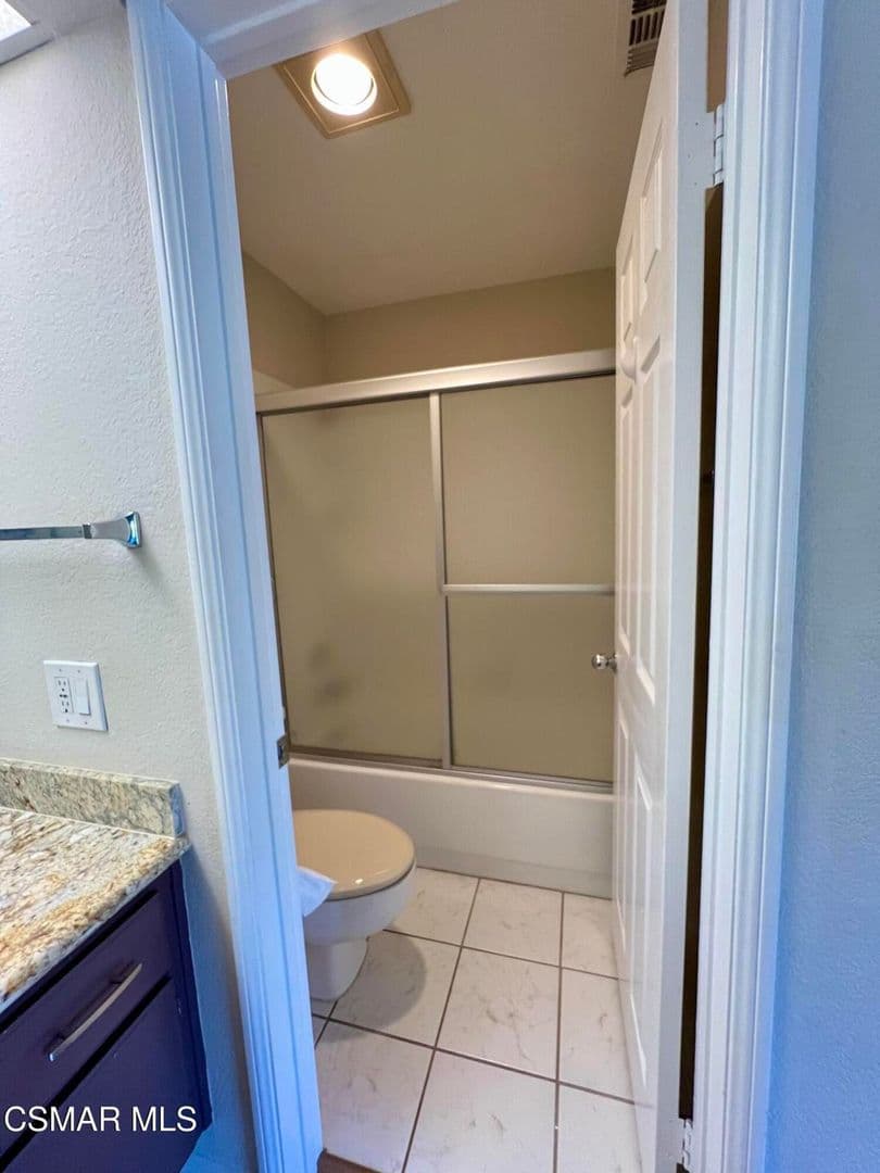 Oak Park House: 5798 Oak Bank Trail, Unit #102