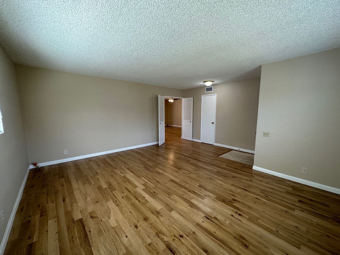 West Hills House: 23740 Welby Way