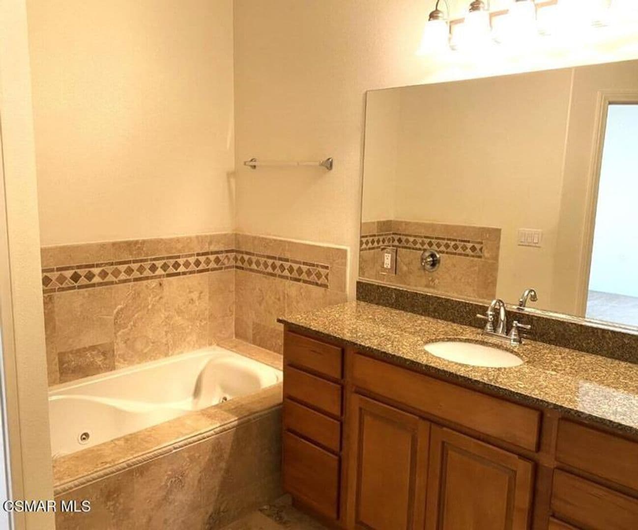 Northridge House: 9301 Shirley Ave., #67