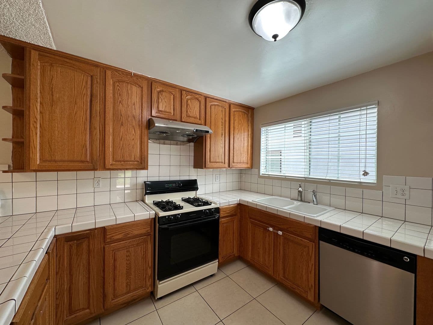 West Hills House: 23740 Welby Way