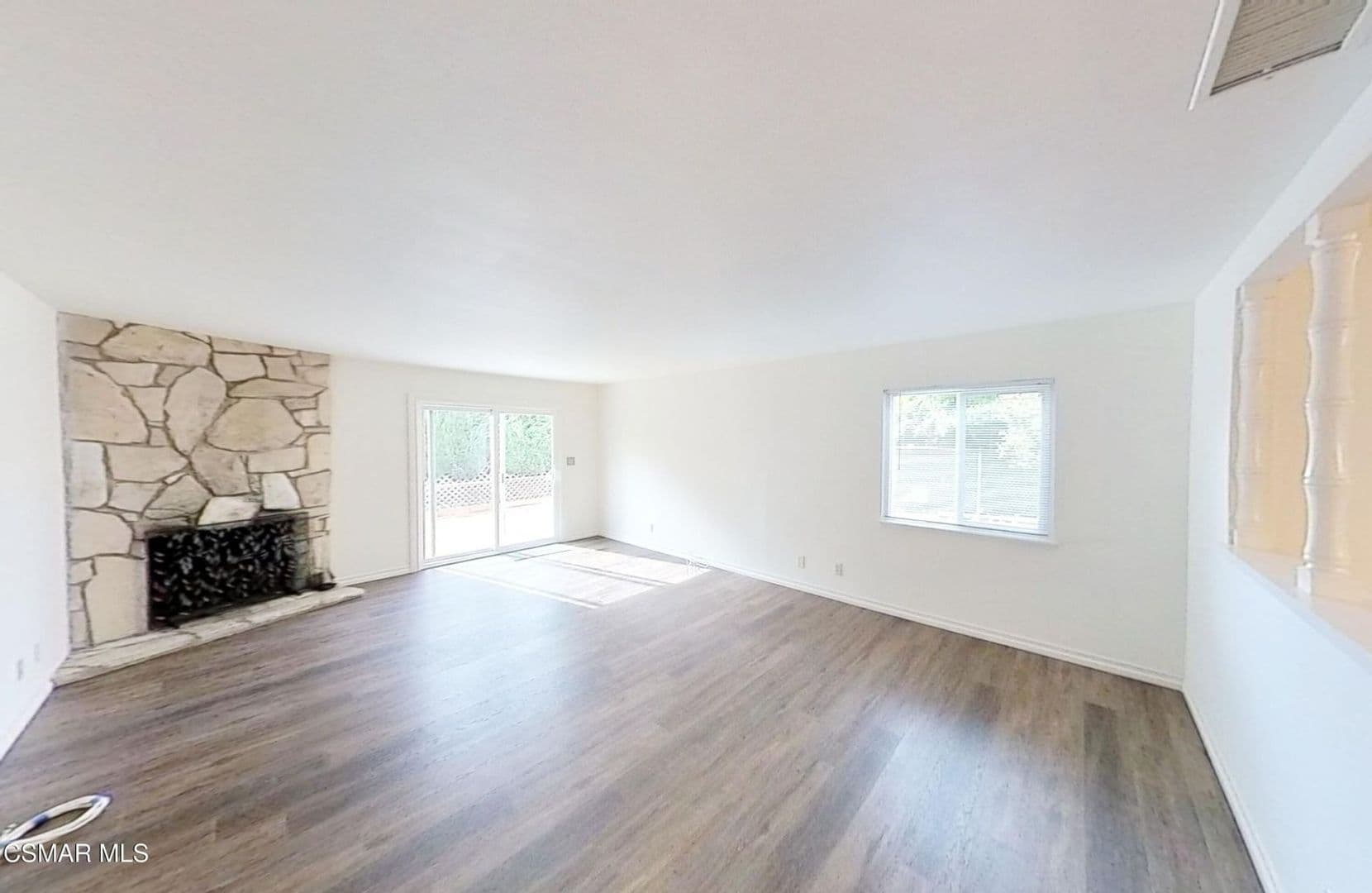 Thousand Oaks House: 2542 Sirius St.