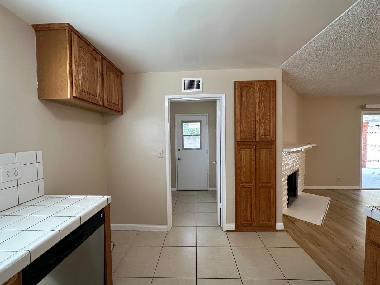 West Hills House: 23740 Welby Way