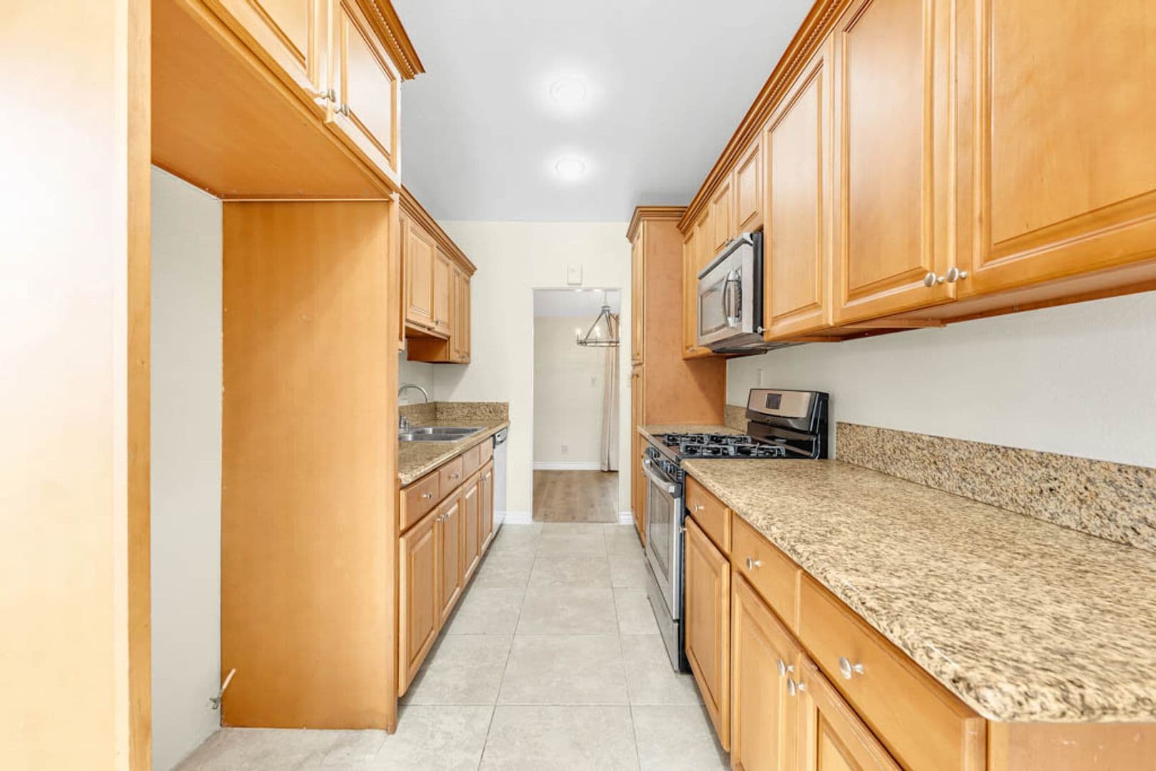 Winnetka House: 7421 Lurline Ave.