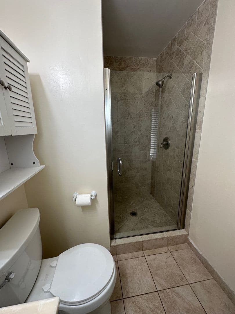 West Hills House: 23740 Welby Way