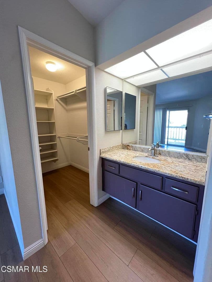 Oak Park House: 5798 Oak Bank Trail, Unit #102