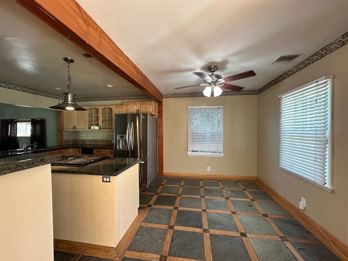 Winnetka House: 6724 Jumilla Ave