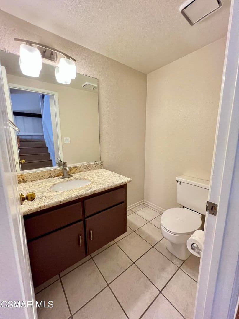 Oak Park House: 5798 Oak Bank Trail, Unit #102