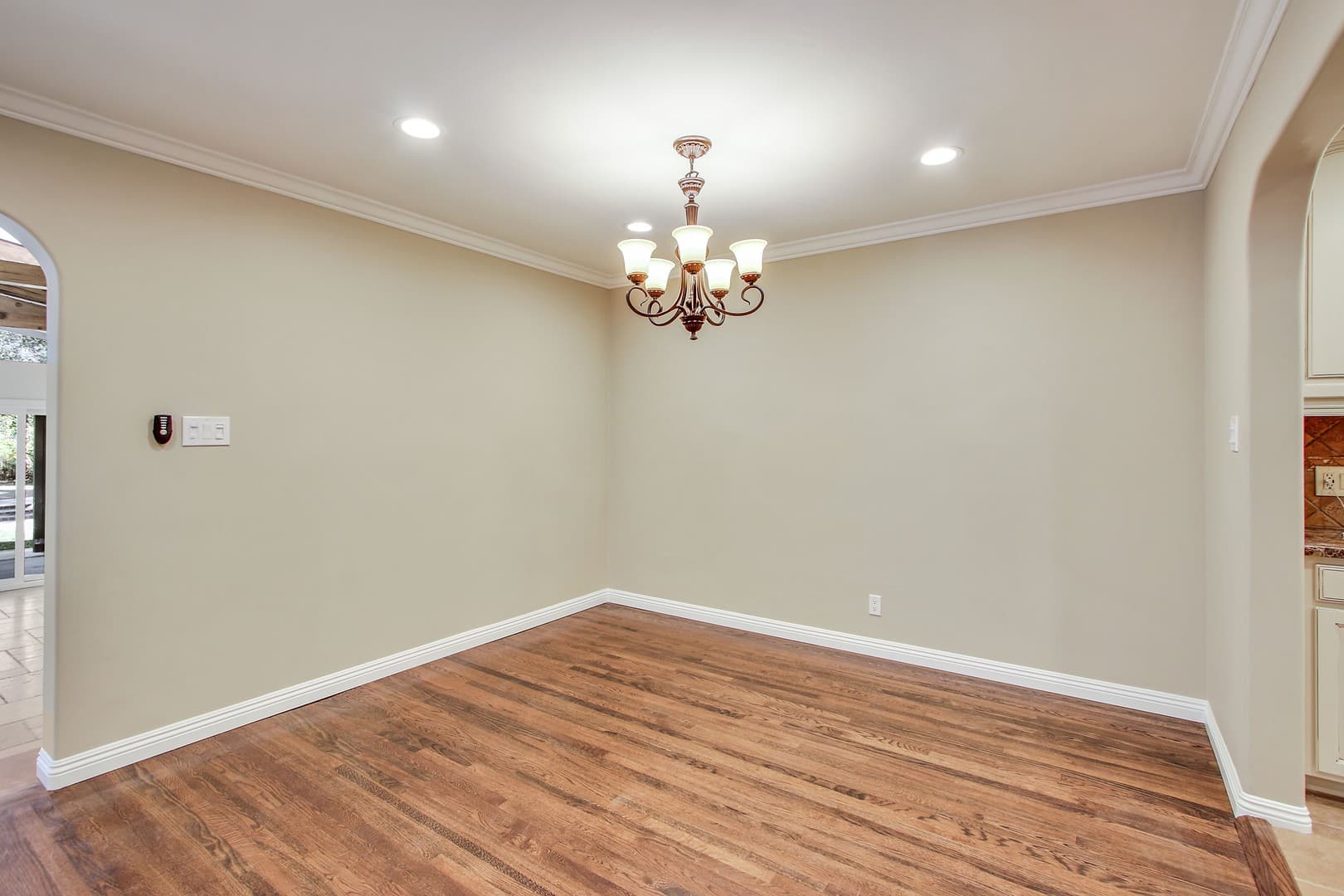 Woodland Hills House: 5923 Jumilla Ave.