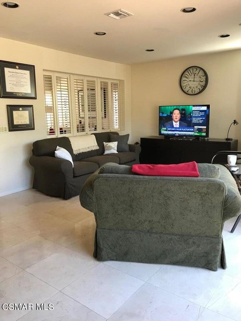 Oak Park House: 509 Messina Place