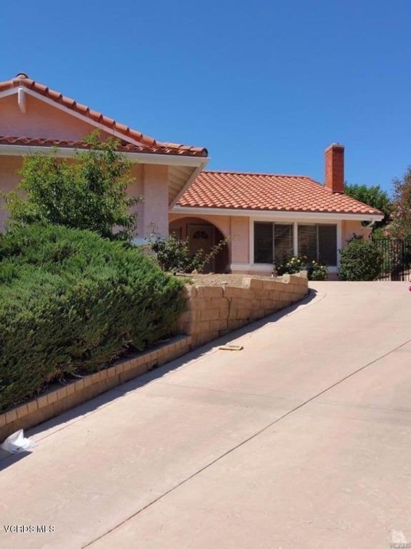 Agoura Hills House: 28625 Quaint Street