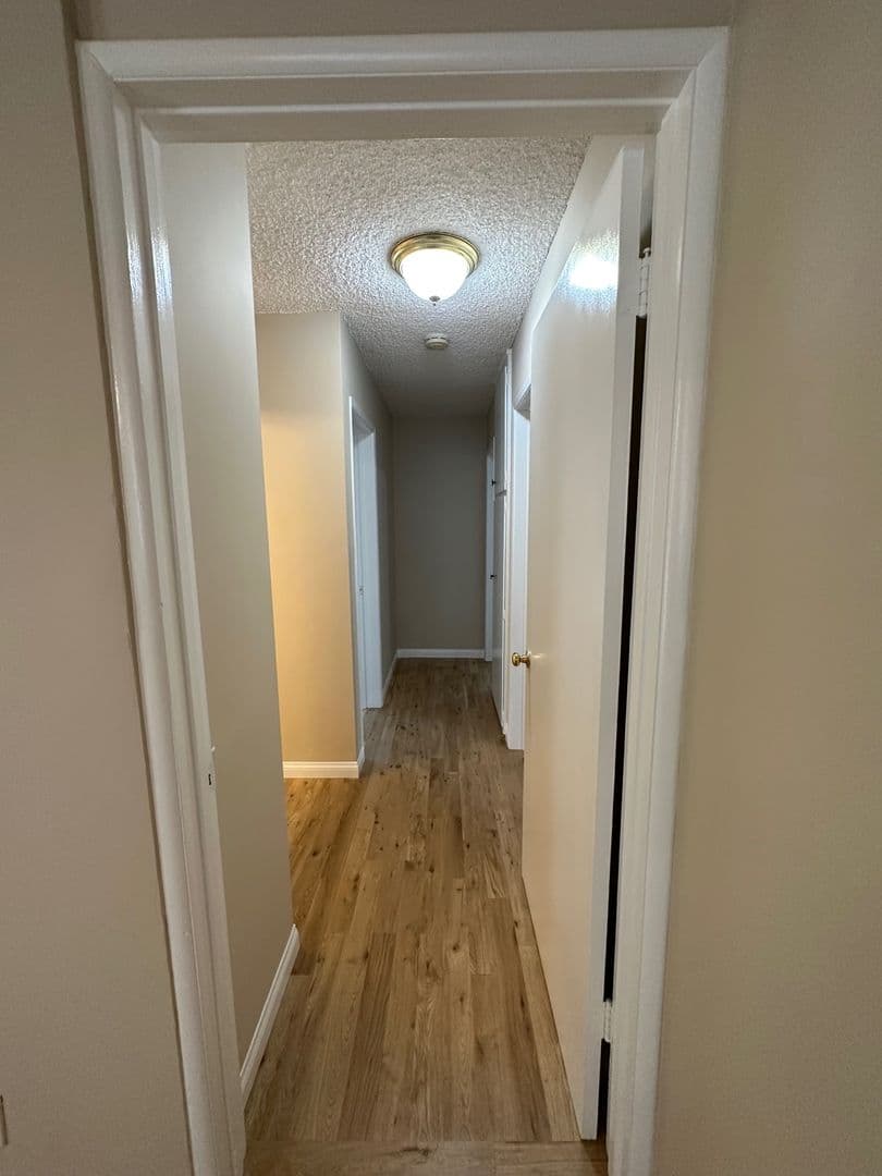 West Hills House: 23740 Welby Way